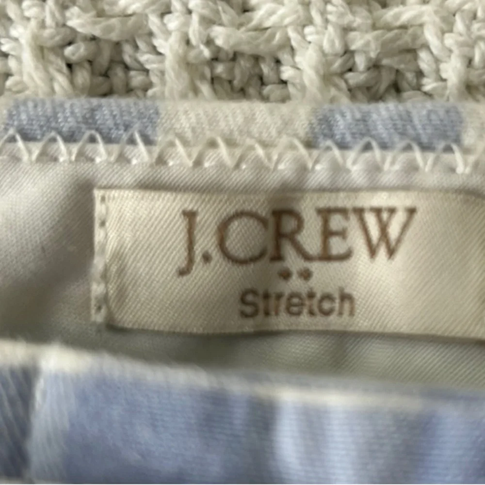 J. Crew Periwinkle and White Gingham Shorts. Size 2. - Picture 6 of 10